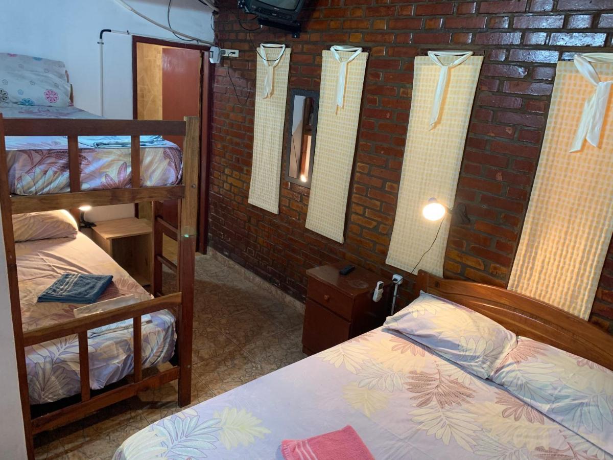 Litt Iguazu Hostal Puerto Iguazú Exteriér fotografie